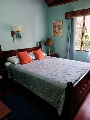 1 queen bed