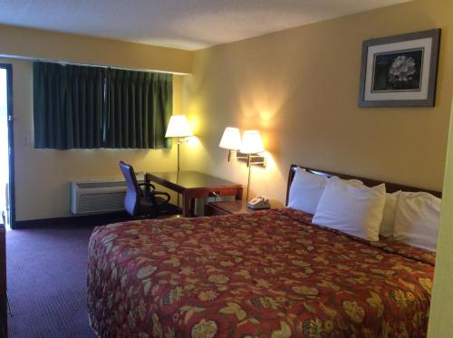 Days Inn by Wyndham York Alabama