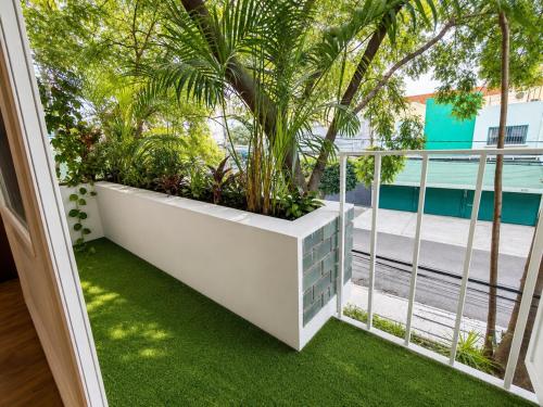 Beautiful loft with balcony for relaxing WiFi