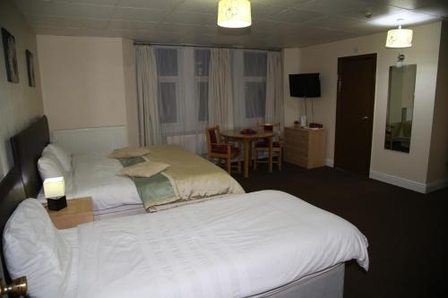 A Gosport Inn - Free Private Parking