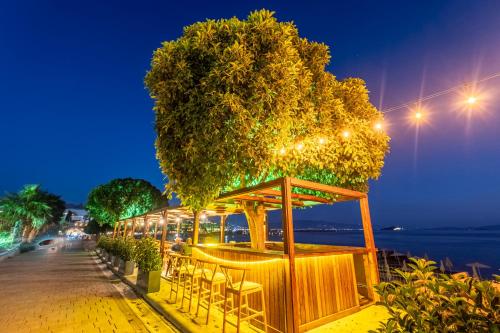 Bodrum Ada Suites Beach Hotel  in ทูร์กูตเช