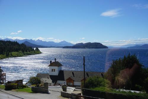 Afficher, Bonita Lake House - Hostel & Bungalows in San Carlos de Bariloche
