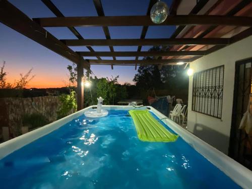 Kosher 'Villa Rosa' Moshav Aderet, Ella Valley nr Bet Shemesh in Aderet