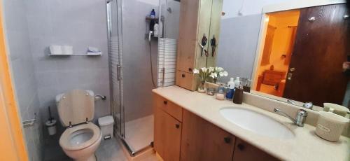 Kosher 'Villa Rosa' Moshav Aderet, Ella Valley nr Bet Shemesh in Aderet