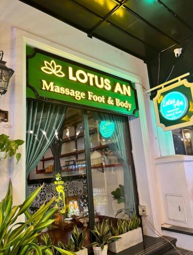 lotusan in Cua Can
