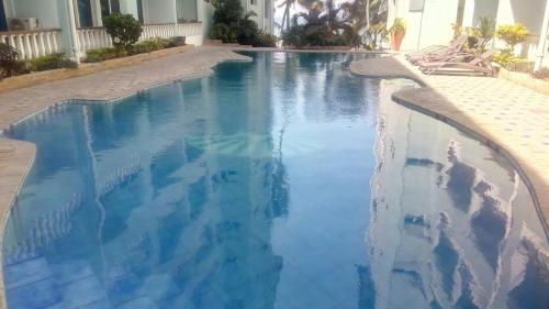泳池, Bamburi Beach Studio Apartment B41 in 班布里海灘