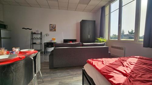 La Liberté Studio - Air conditioning for 4 people (La Liberte Studio - Air conditioning for 4 people) in Chateauneuf-sur-Loire