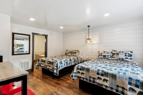 Heavenly Inn Room Type - Two Queen Room with Spa Bath