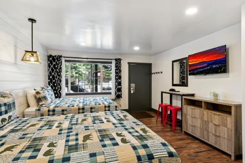 Heavenly Inn Room Type - Queen Suite with Two Queen Beds