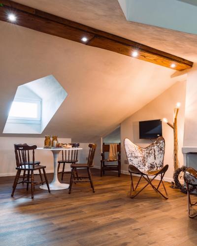 DEA Little Suite a Palazzo Mocci in Castel San Pietro Romano