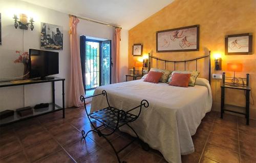 Beautiful Home In Puente Genil in Puente Genil