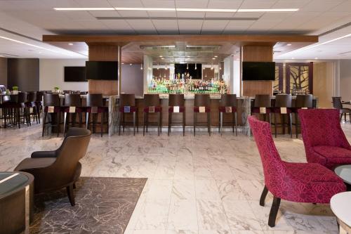ผับ/เลาจน์, Holiday Inn Washington-College Pk (I-95) By IHG in คอลเลจพาร์ค (MD)