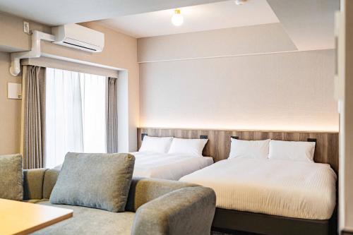 2 twin beds