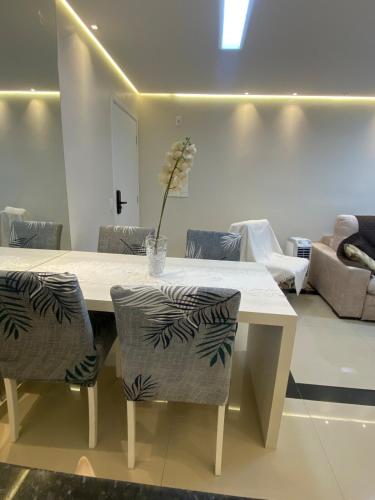 Apartment in front of Praia das Astúrias in Guarujá (Apartment in front of Praia das Asturias in Guaruja) in อัสตูเรียส