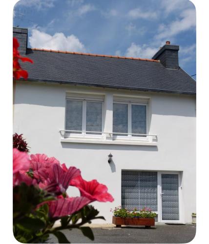 Maison ar vro 10 au coeur de la Bretagne in Gouezec