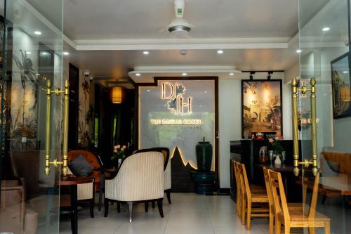 Restaurant, The Dahlia Hotel Hanoi in Long Bien District