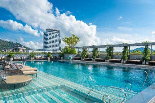 Swimming pool, Courtyard by Marriott Phuket Town in Phuket Town