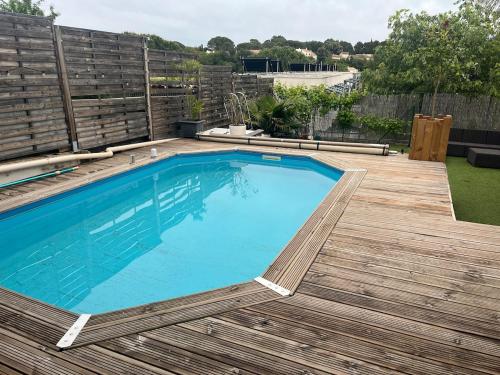 Magnifique Villa Piscine Clim proche Plages