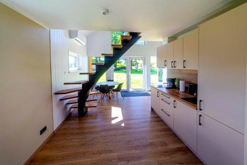 virtuve, LUCKY LAKE HOLIDAY HOUSES by Vidzemes Laivas in Burtnieki