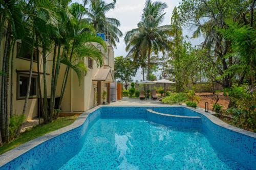 Skats, The Veridian Luxury Farmstay with Pool in Allimaranahalli