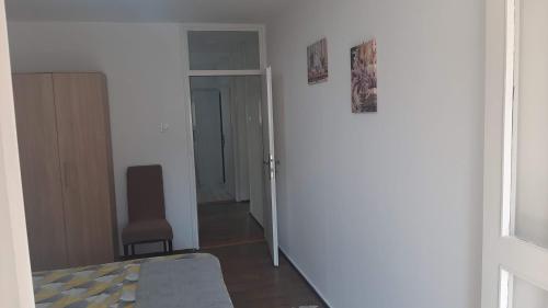 Oasis 1 - image 3