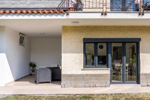 Iekārtas, Sanbaldo 1BR Terrace Apartment Koper - Happy Rentals in Pobegi