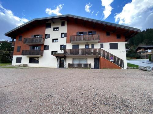 Walk to Morzine Studio Good Value
