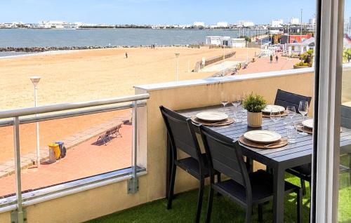 1 Bedroom Beautiful Apartment In La Rochelle