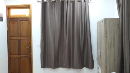 هوليداي غاردين راسدو هوليداي غاردين راسدو