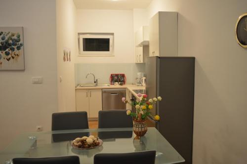 Apartments Svjetlana - image 9
