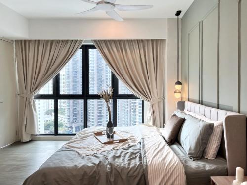 The Ooak Suites and Residence@ Kiara 163 near Beauty and the Beast