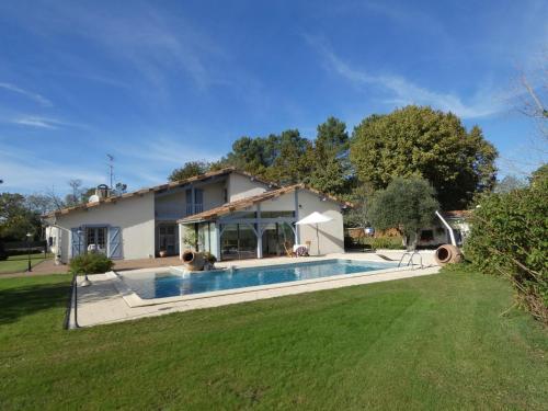 Le clos fleuri in Liposthey