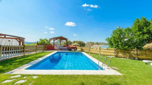 Facilities, Cortijo El Encinar de Cobo Martos by Ruralidays in Los Encinares