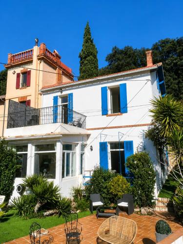 Les Appartements de Marseille l'Estaque by Ateya