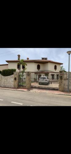 4 Double Bed villa with Pool and Cinema Room