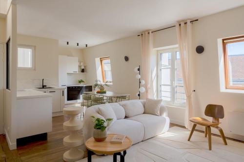 Bright & quiet 2BR apartment - Eiffel Tower area
