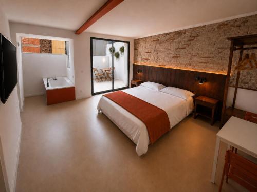 Átic Port Apartsuite con bañera y terraza Adults Only