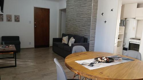 Brand New and Quiet Downtown Apt Plaza San Martin - image 3