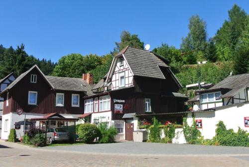 . Ferienwohnungen Treseburg "Zur Bodehexe"