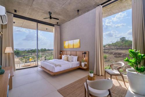 SaffronStays Grevayu in Girnare