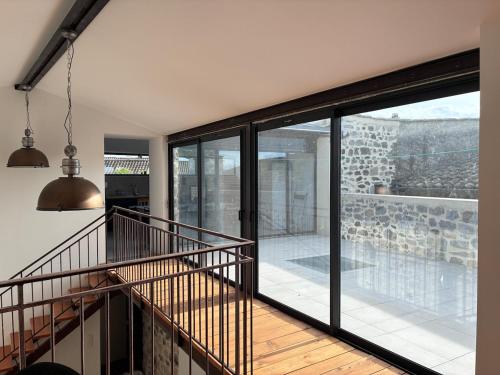 Erkély/terasz, Maison familiale avec rooftop - Le cocon de pierres in Saint-Germain (Rhône-Alpes)