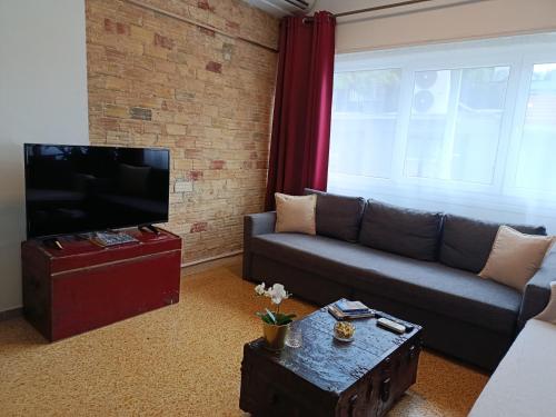 Na'maste Apartments - Tap to explore photos