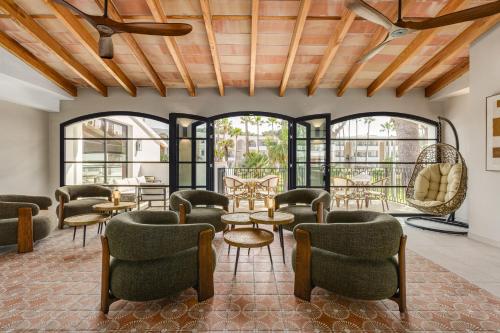Bar/Lounge, Wyndham Mallorca Portocolom Resort in Felanitx