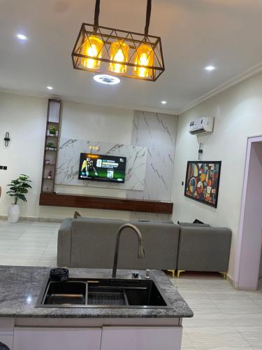 Sandton Luxury Apartment in คาดูนา