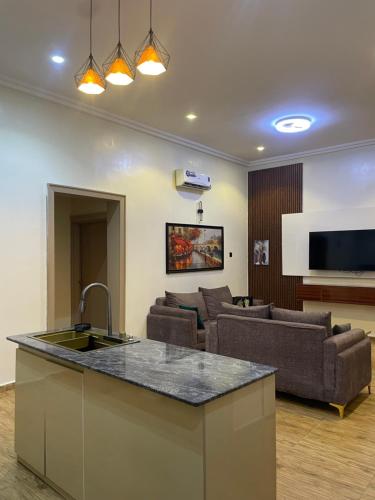 Sandton Luxury Apartment in คาดูนา