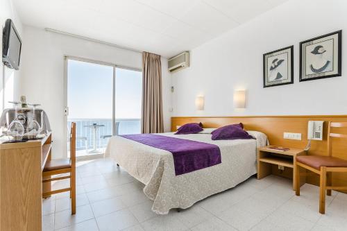 Gran Sol Hotel - image 11