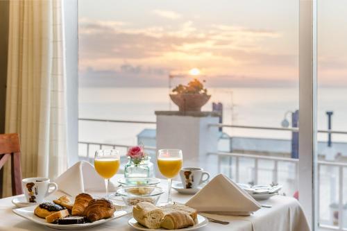 Gran Sol Hotel - image 7
