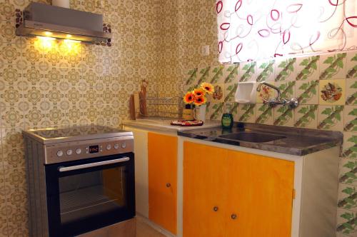Garden house escape in Amarynthos Evia