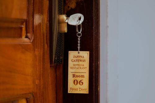 Jaffna Gateway Hotel and Restaurant in Kilinochchi