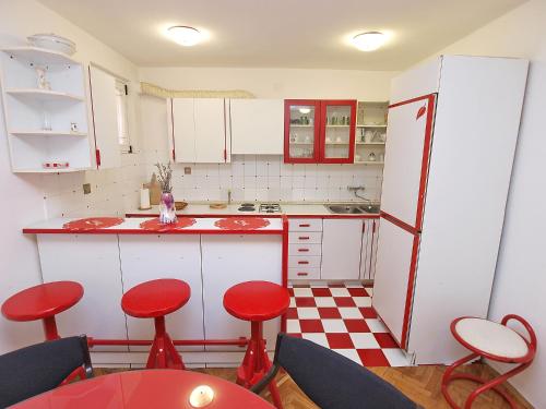 Apartment Damir 864 - image 14